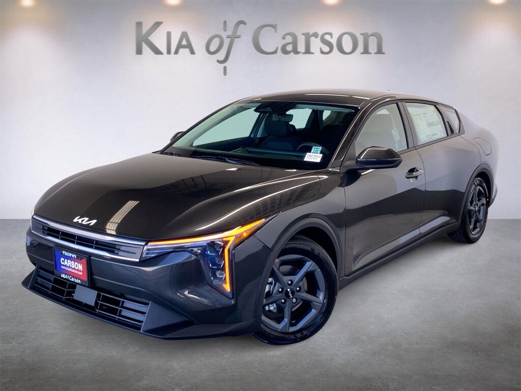 New 2026 Kia K4 LXS Sedan