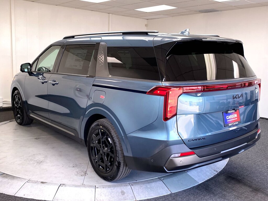 New 2026 Kia Carnival SX Van Passenger Van