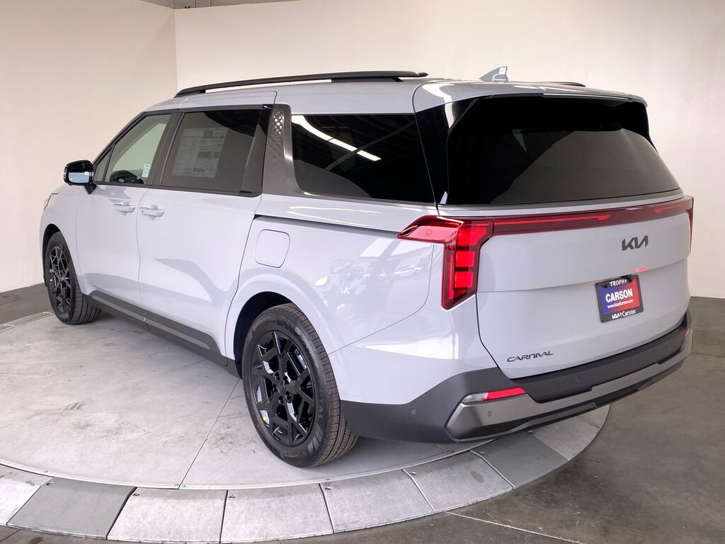 New 2026 Kia Carnival SX Van Passenger Van