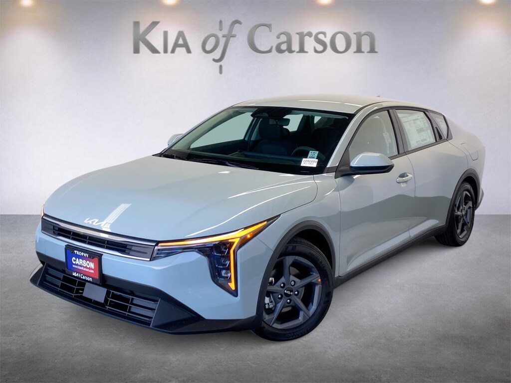 New 2026 Kia K4 LXS Sedan
