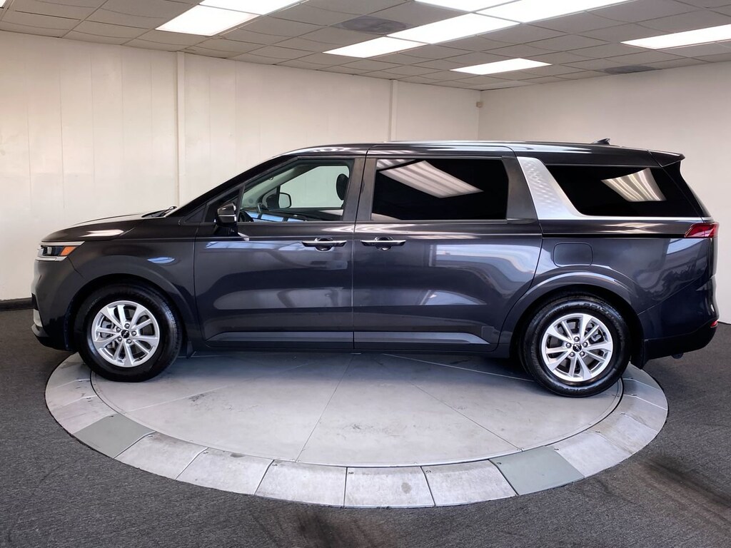 Used 2022 Kia Carnival LX LX FWD
