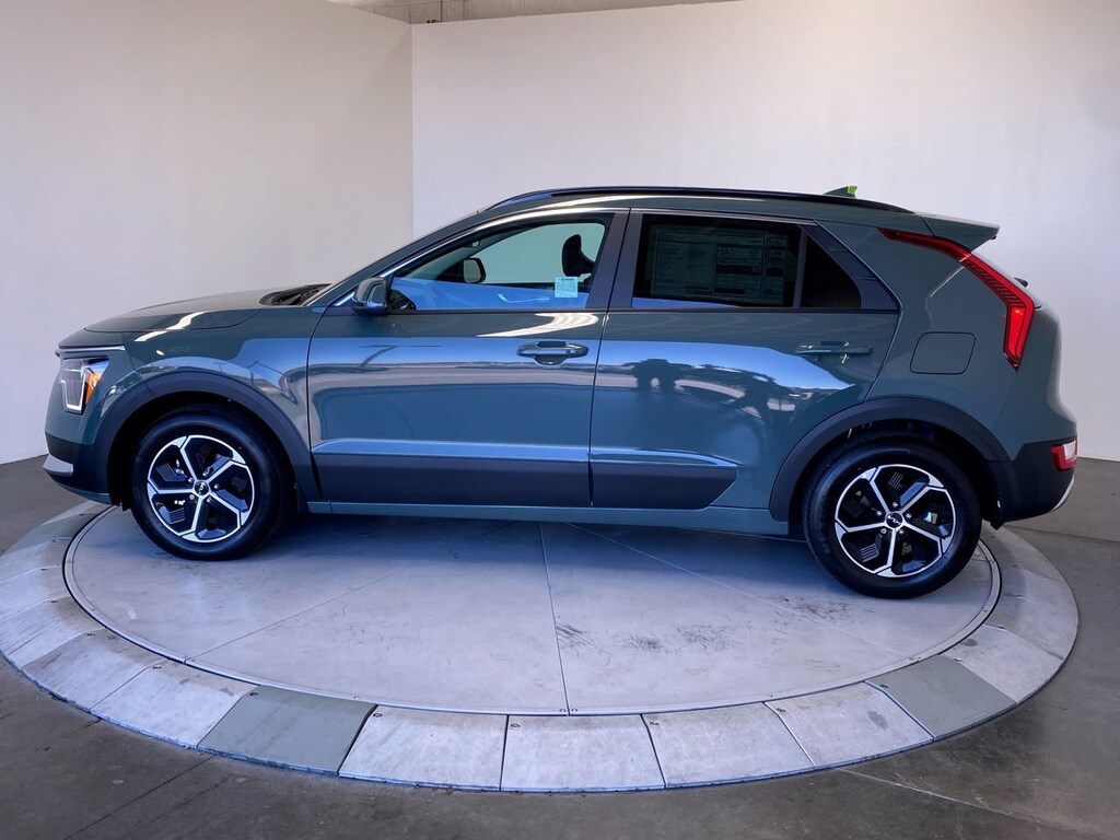New 2026 Kia Niro EX SUV