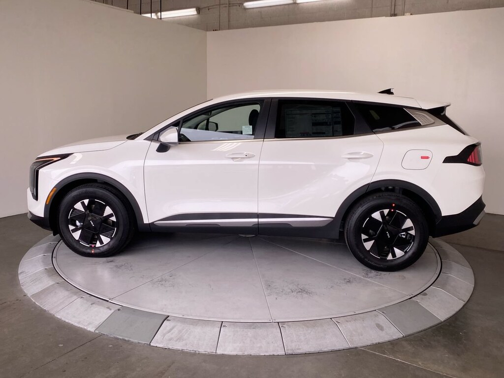 New 2027 Kia Sportage Hybrid LX SUV