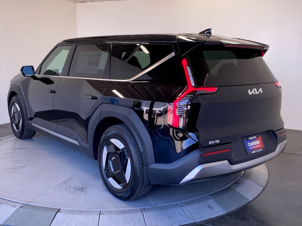 New 2026 Kia EV9 Light Long Range SUV