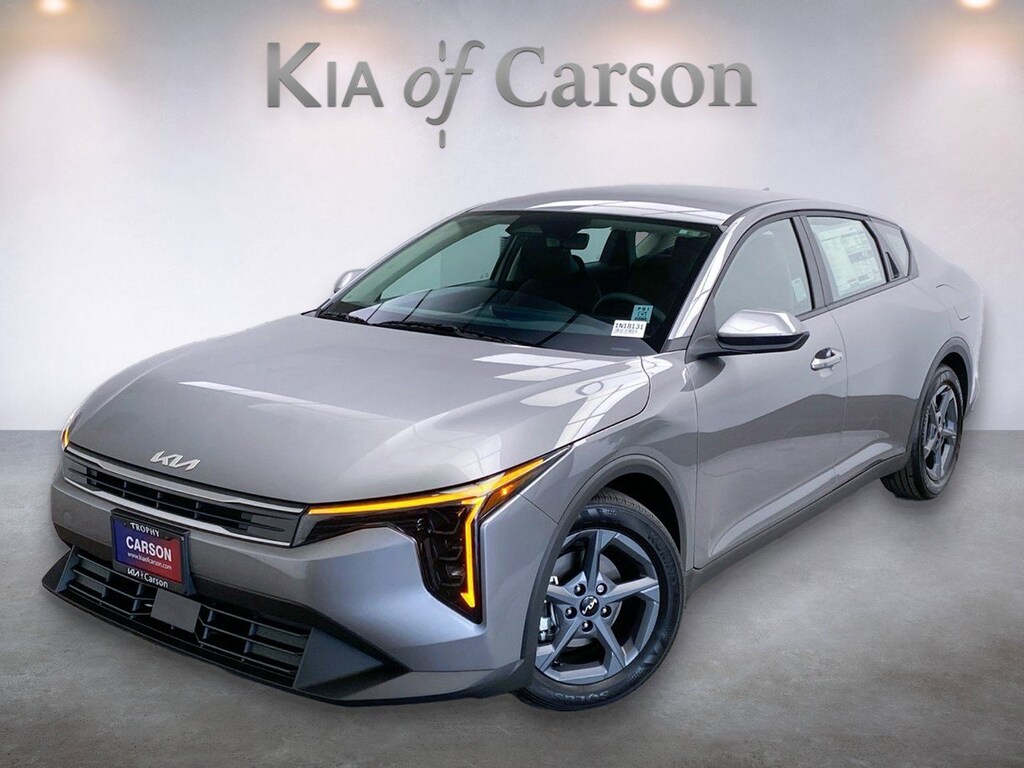 New 2025 Kia K4 LXS Sedan