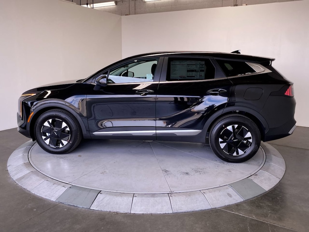 New 2027 Kia Sportage Hybrid LX SUV