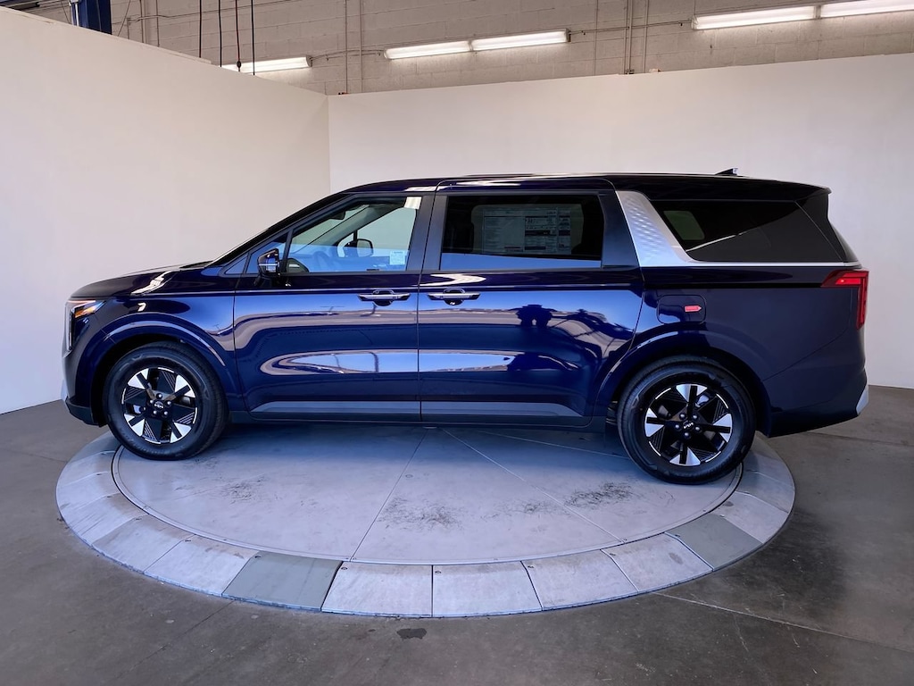 New 2027 Kia Carnival Hybrid LXS Van Passenger Van