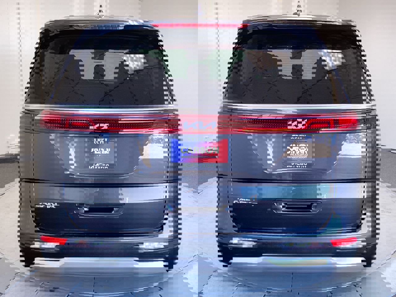 2024 Kia Carnival EX photo 3