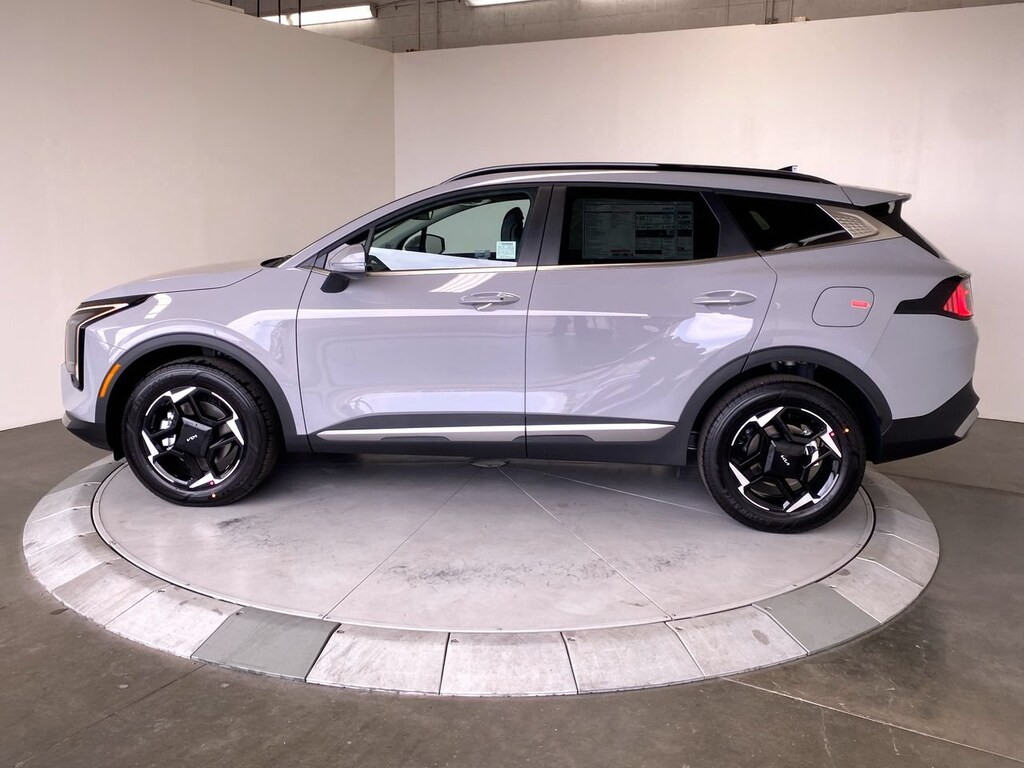 New 2026 Kia Sportage Hybrid EX SUV