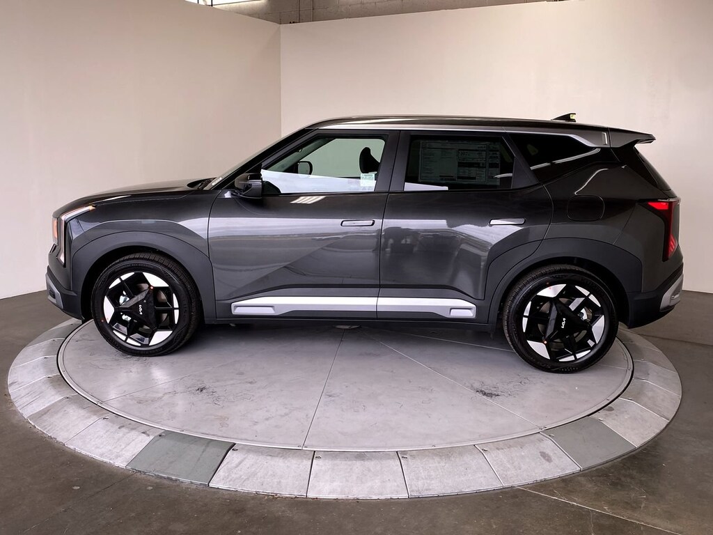 New 2027 Kia Seltos S SUV