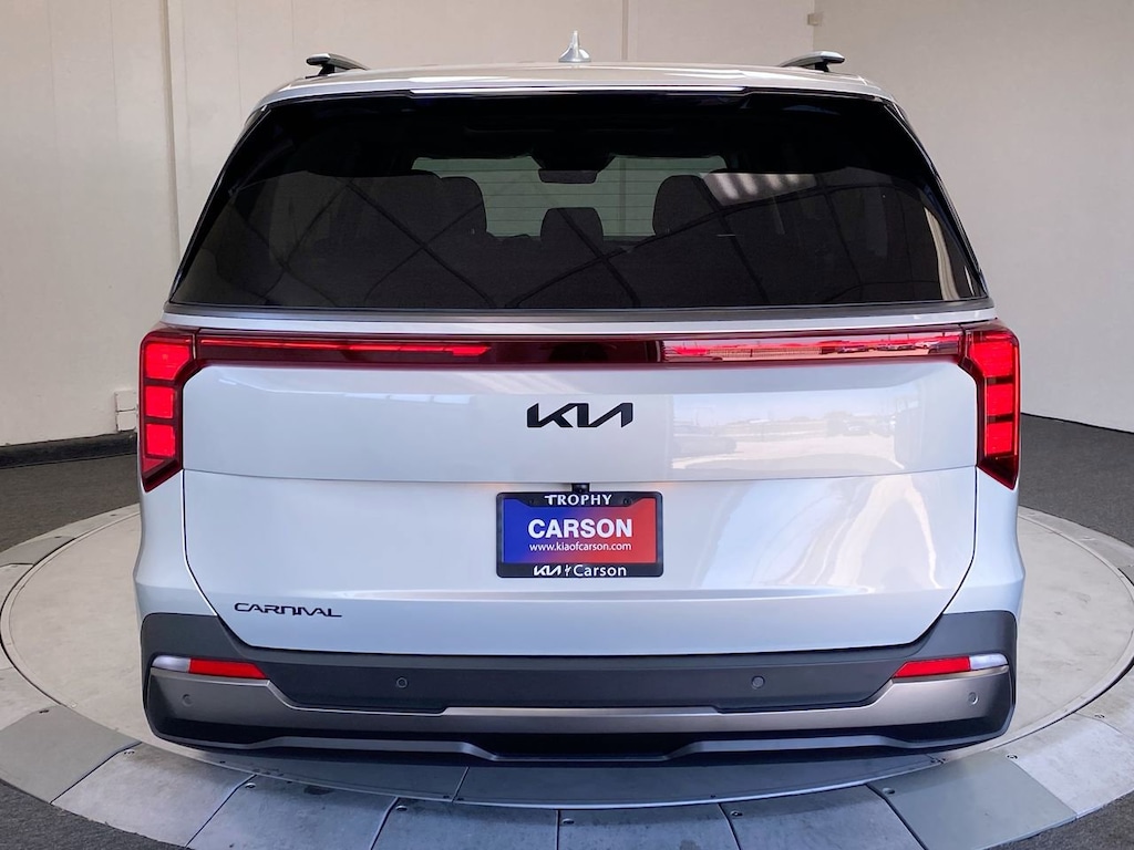 New 2026 Kia Carnival SX Van Passenger Van