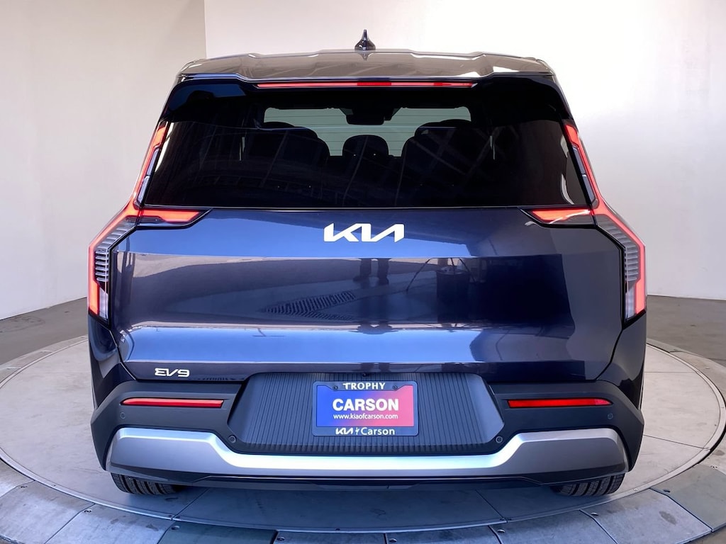 New 2026 Kia EV9 Light Long Range SUV