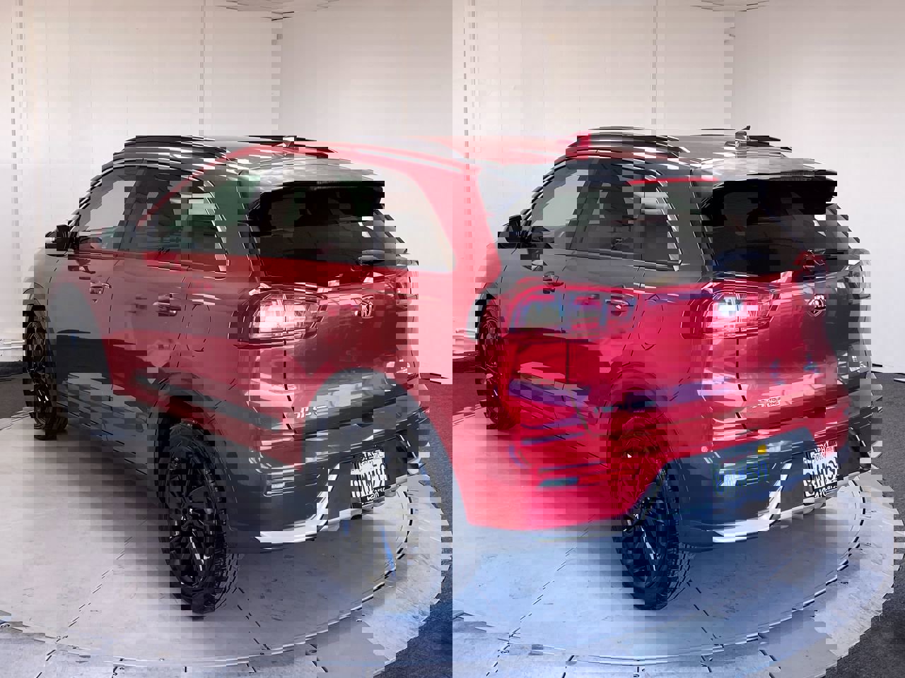 2019 Kia Niro S Touring photo 3