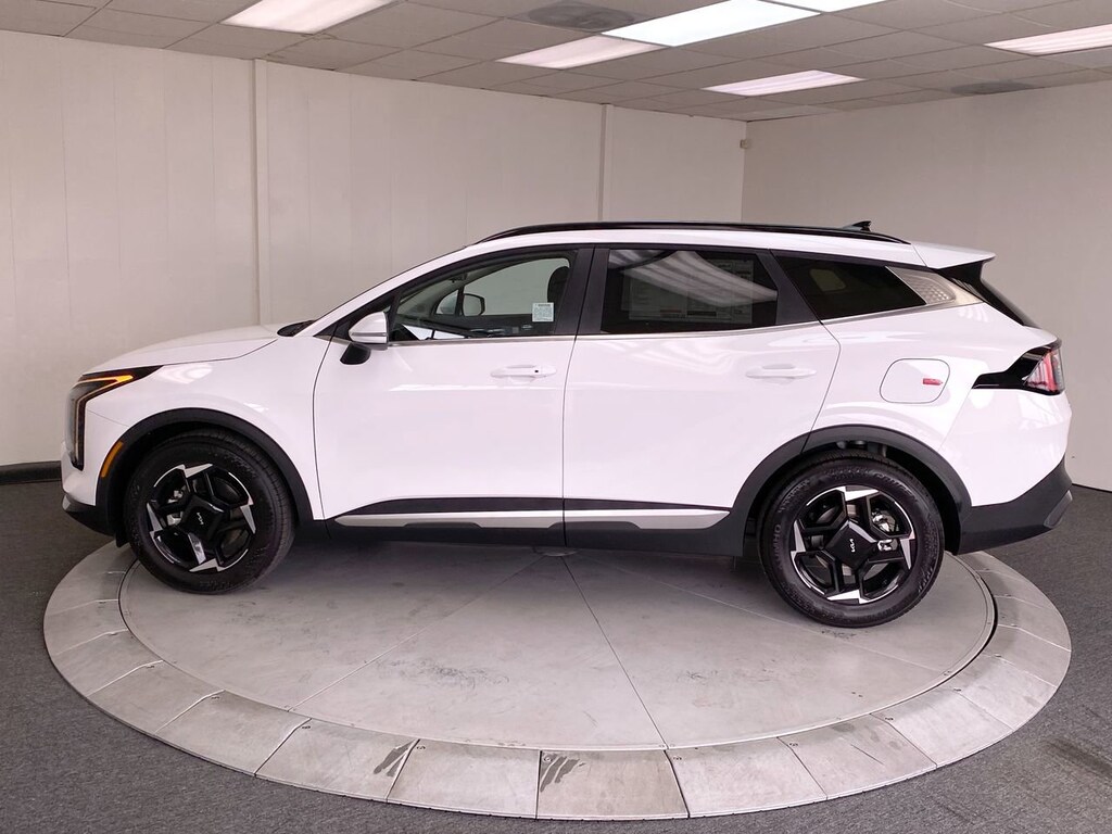 New 2026 Kia Sportage EX SUV