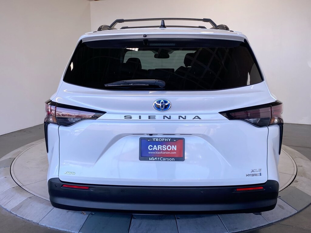Used 2024 Toyota Sienna XLE XLE AWD 7-Passenger