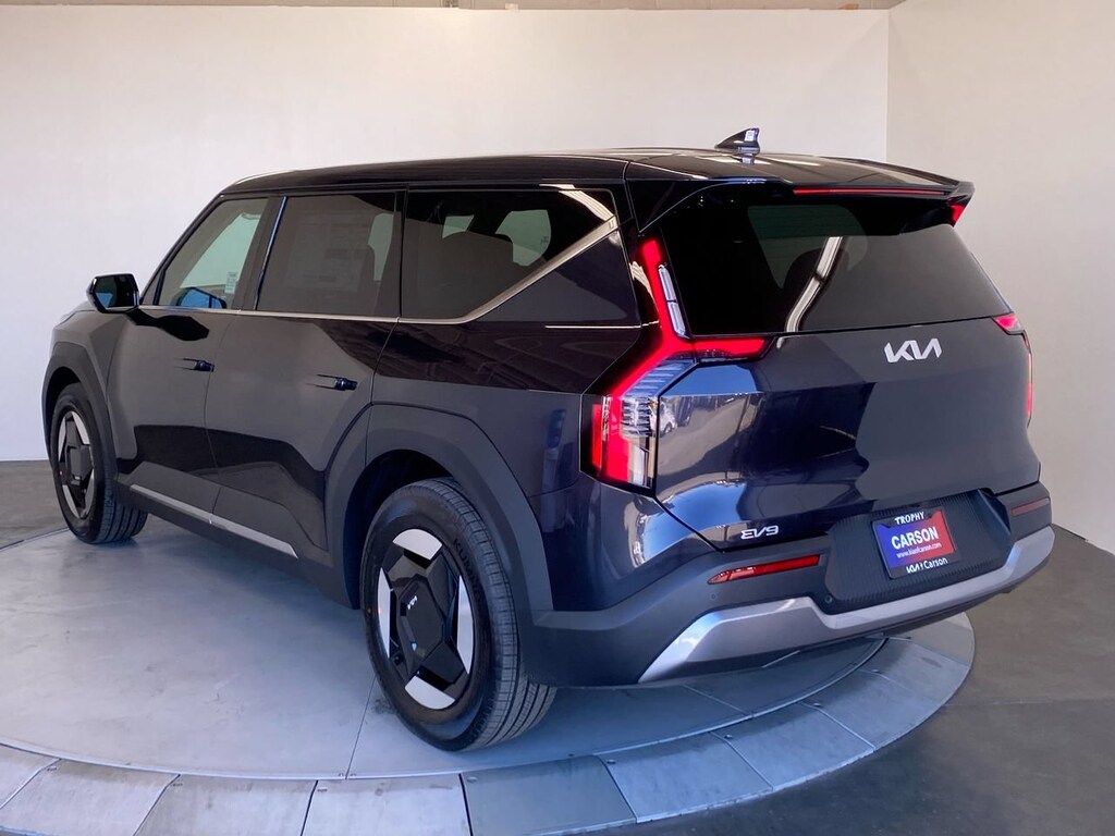 New 2026 Kia EV9 Light Long Range SUV