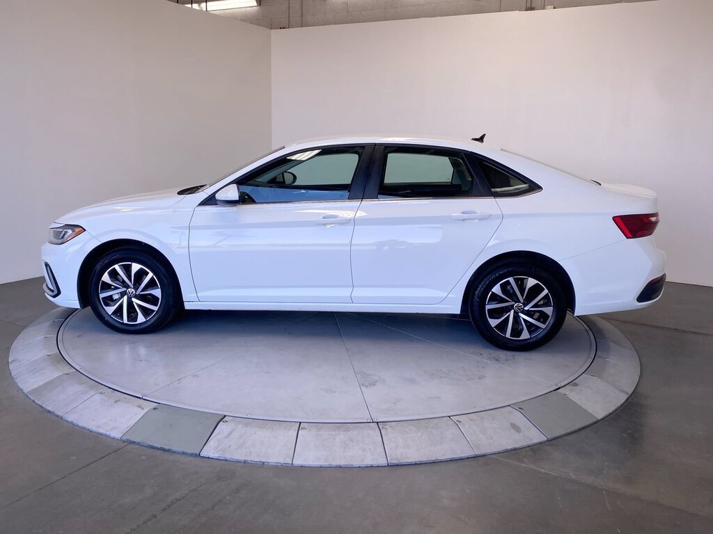 Used 2025 Volkswagen Jetta S S Auto