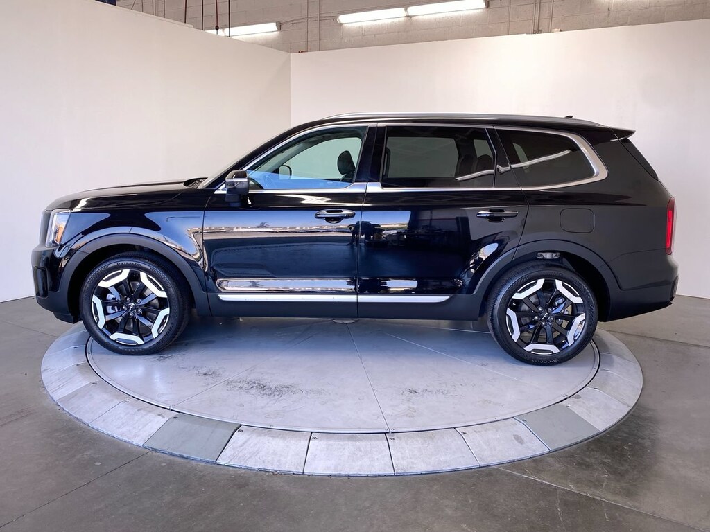 Certified 2023 Kia Telluride S S FWD