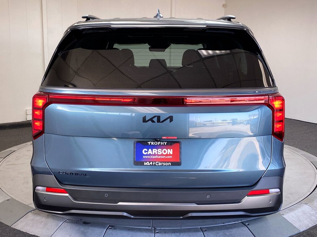 New 2026 Kia Carnival SX Van Passenger Van