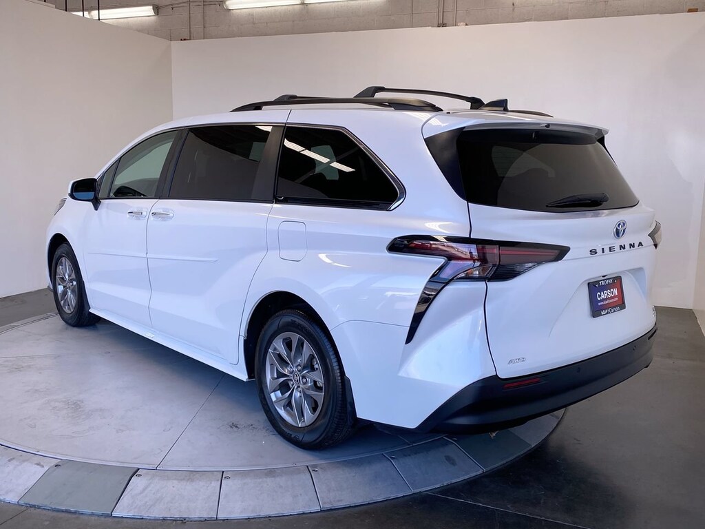 Used 2024 Toyota Sienna XLE XLE AWD 7-Passenger