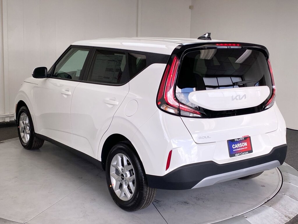 New 2025 Kia Soul LX Hatchback