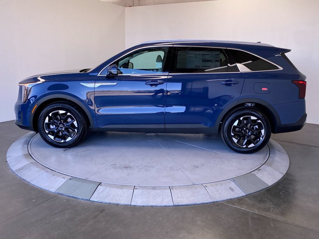 New 2026 Kia Sorento S SUV