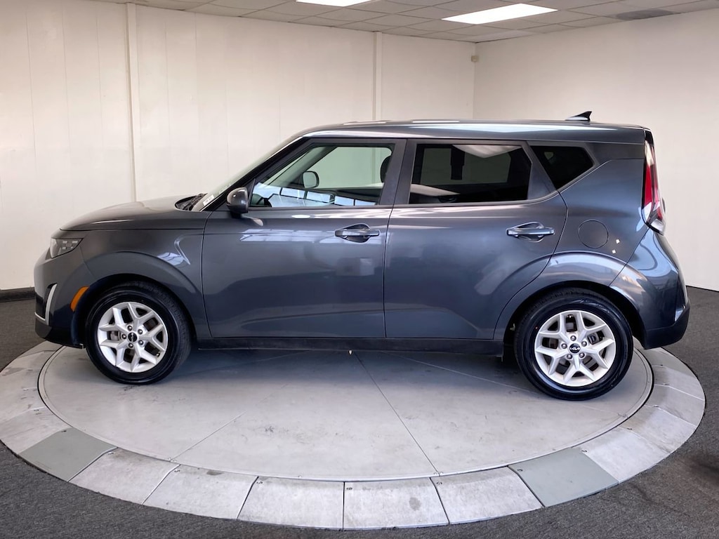 Certified 2023 Kia Soul LX LX IVT