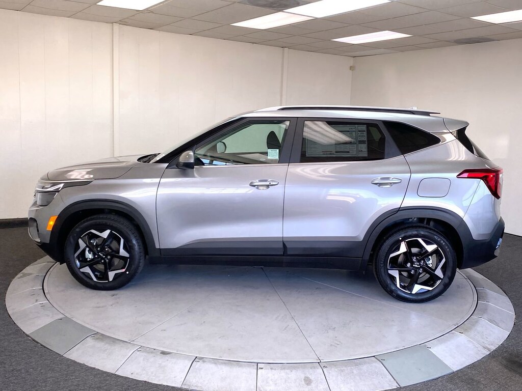 New 2026 Kia Seltos EX SUV