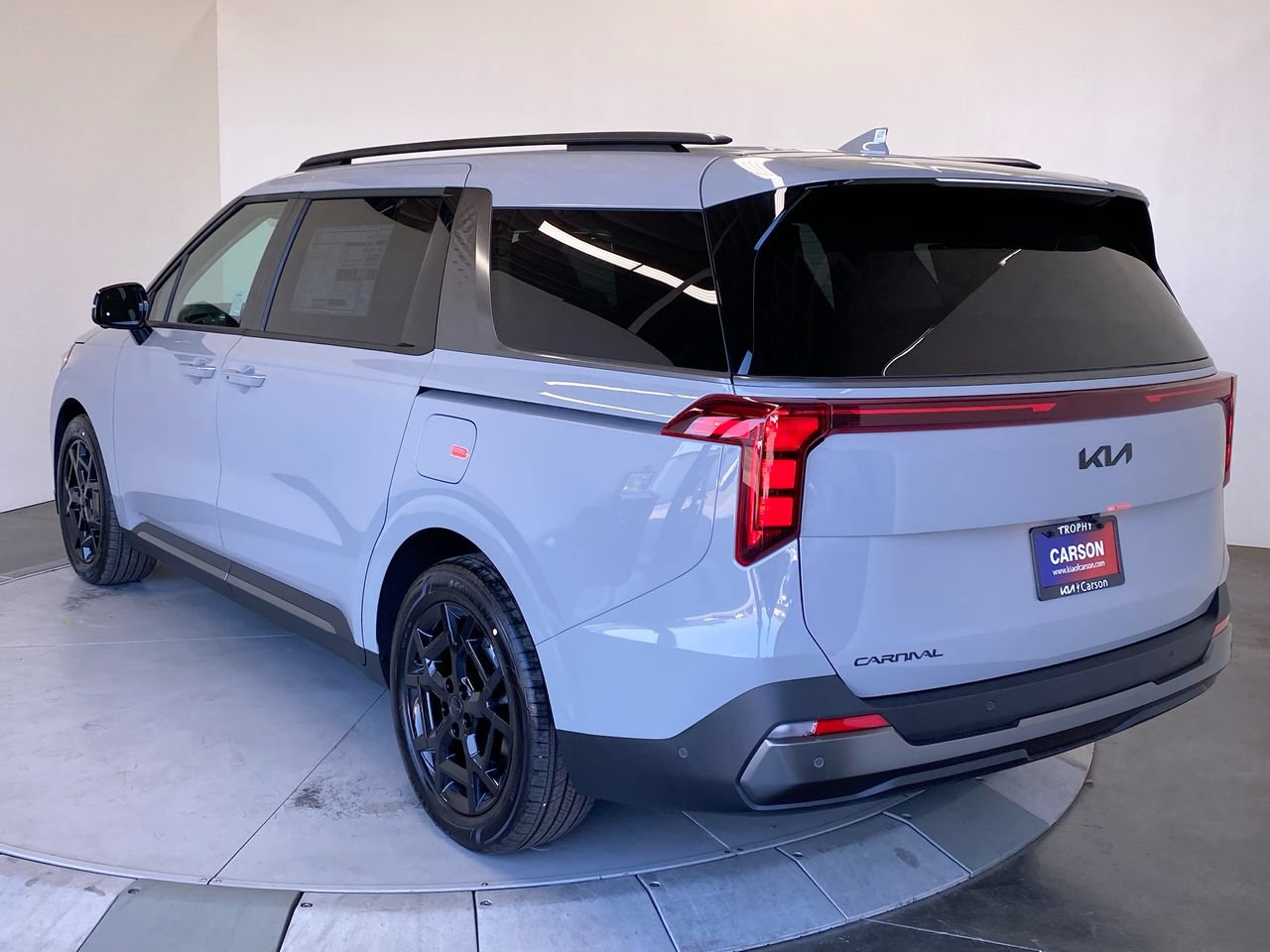 New 2027 Kia Carnival SX Van Passenger Van