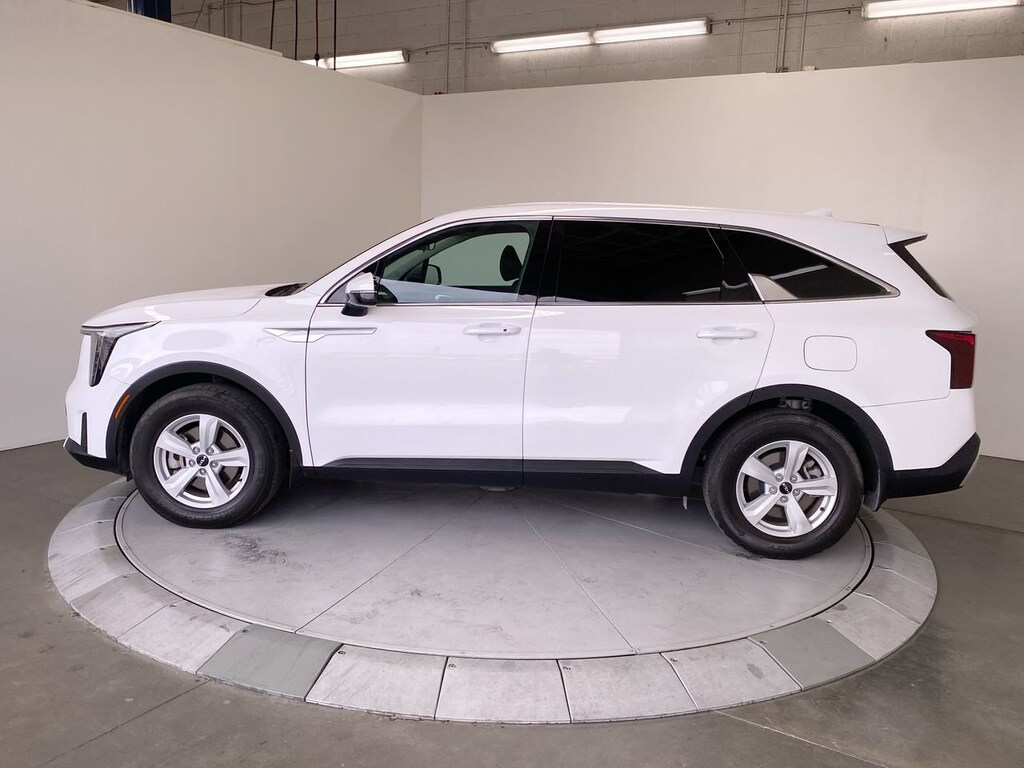 Certified 2025 Kia Sorento LX LX FWD
