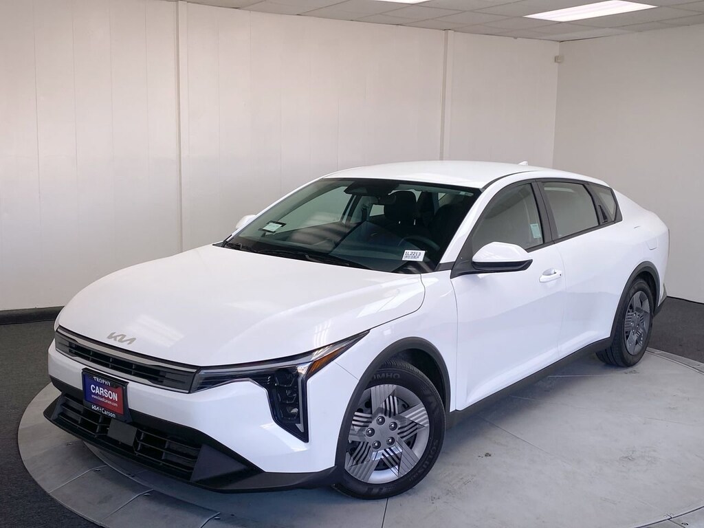 New 2025 Kia K4 Sedan