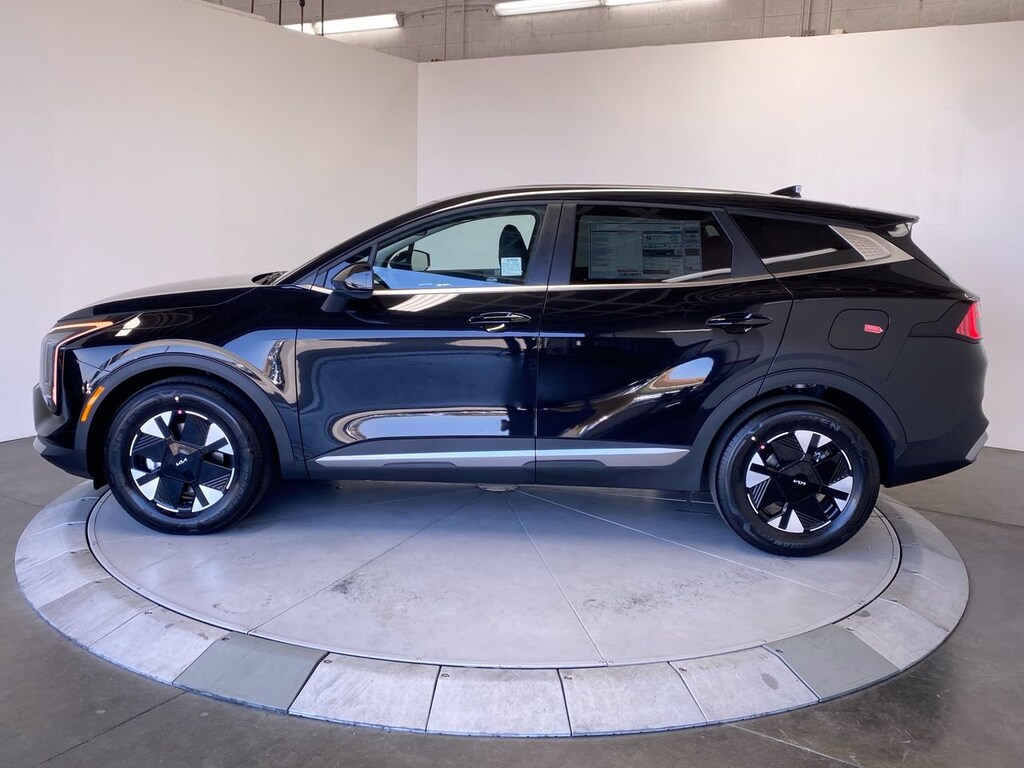 New 2027 Kia Sportage Hybrid LX SUV