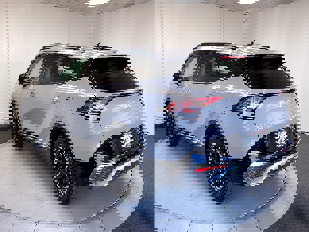 2023 Kia Sportage photo 3