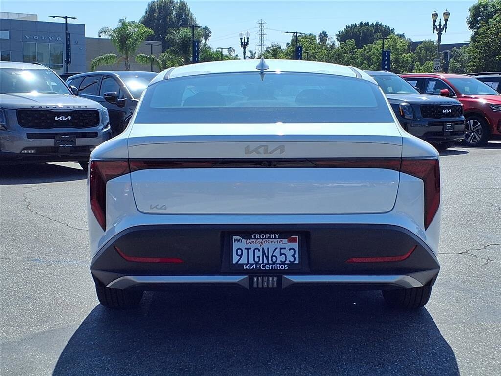 2025 Kia K4 LXS photo 4