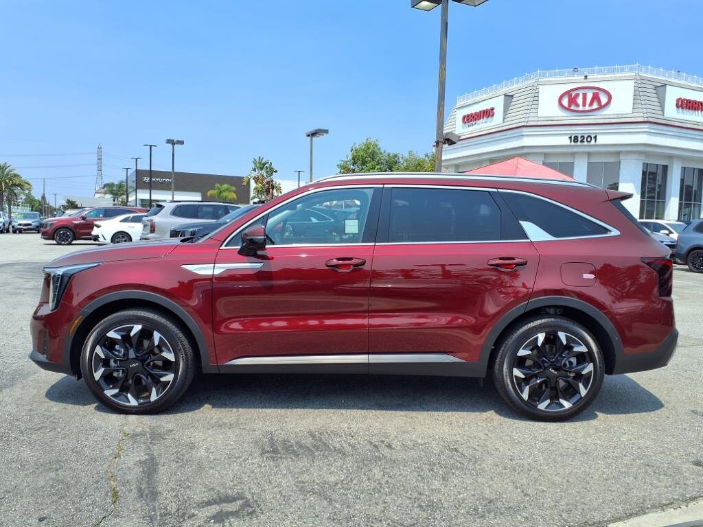 2024 Kia Sorento SX photo 2