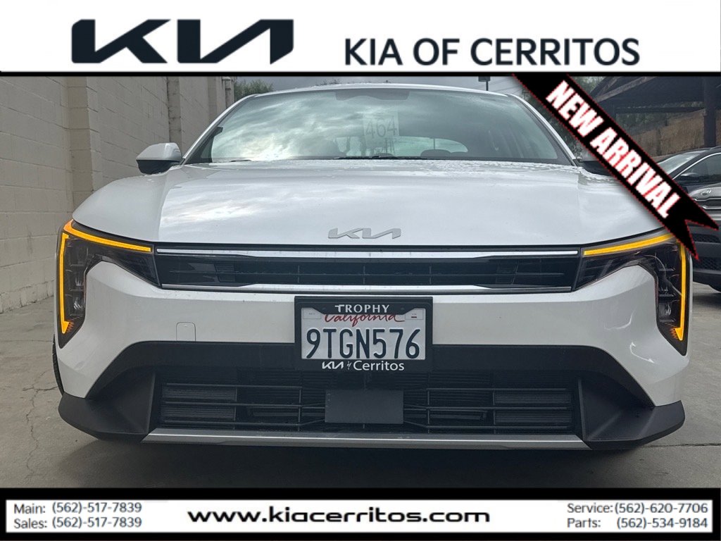 2025 Kia K4 EX photo 2