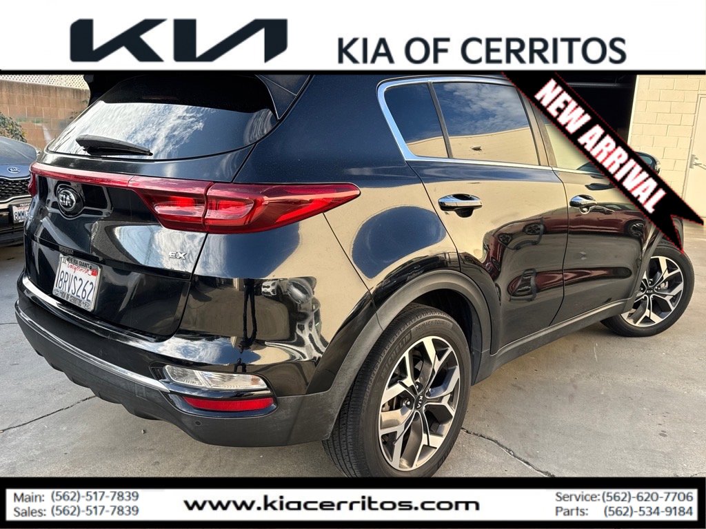 2020 Kia Sportage EX photo 3