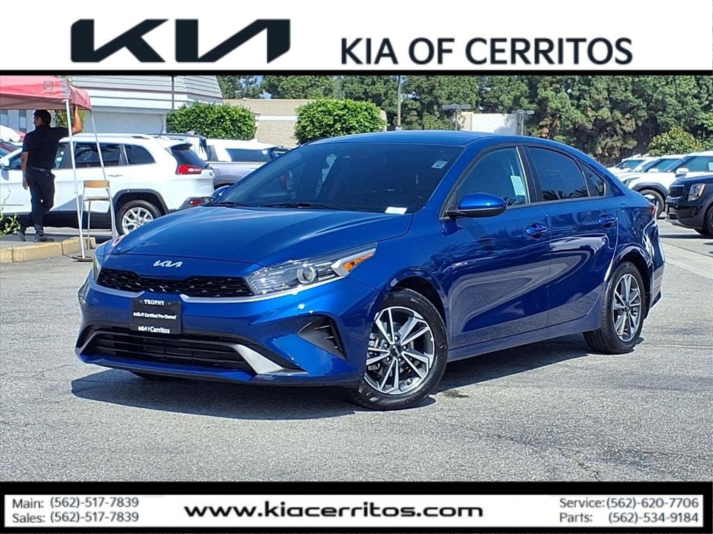2023 Kia Forte LXS IVT 