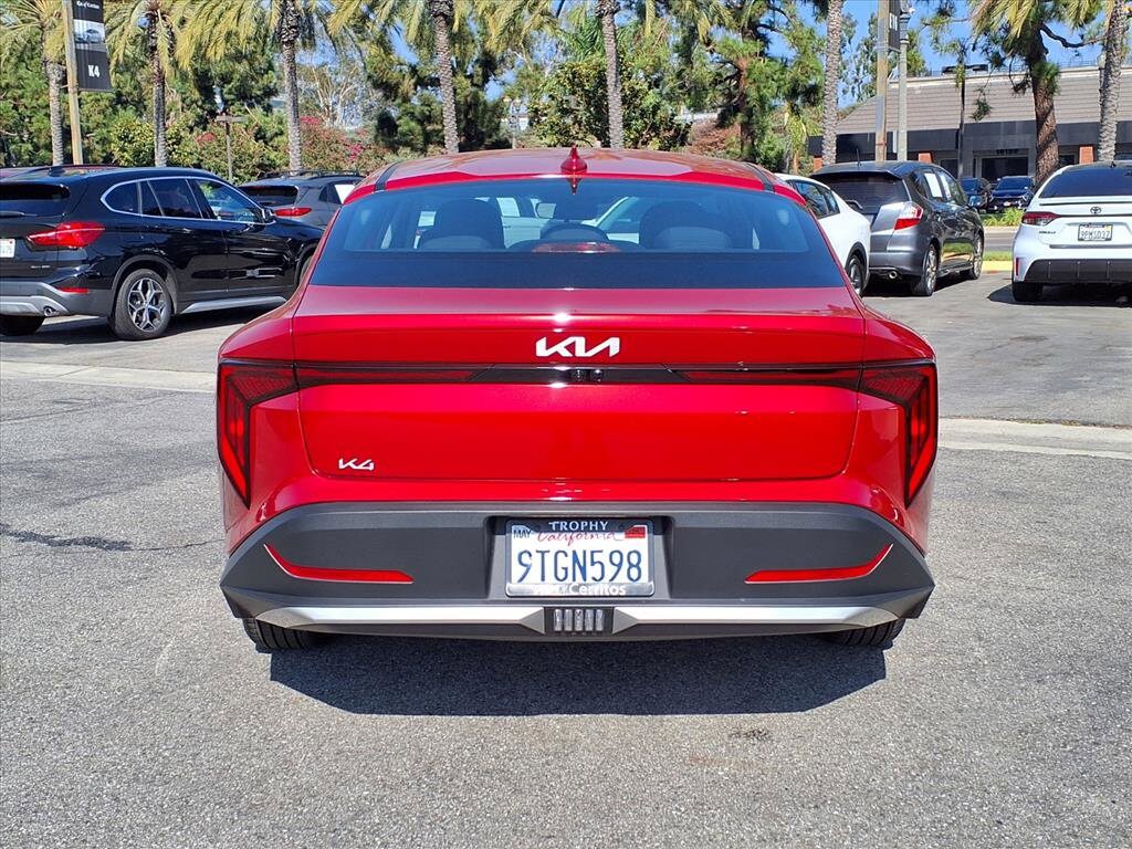2025 Kia K4 LXS photo 4
