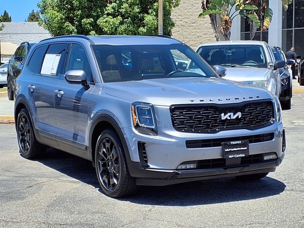 2022 Kia Telluride SX photo 3