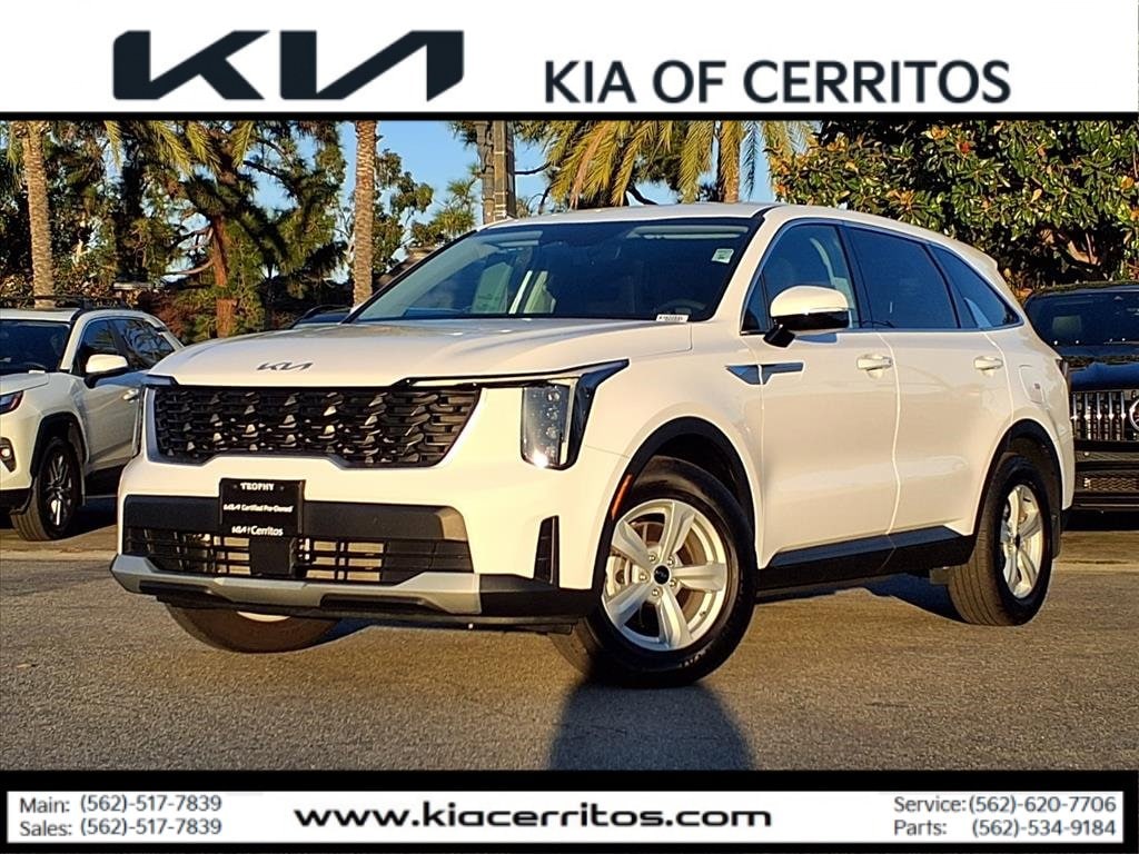 2025 Kia Sorento LX FWD 
