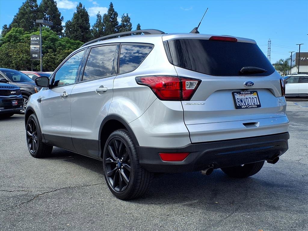 Used 2019 Ford Escape SE SE FWD