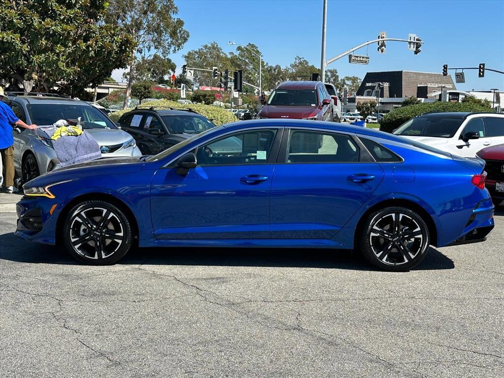 2024 Kia K5 GT-Line photo 2