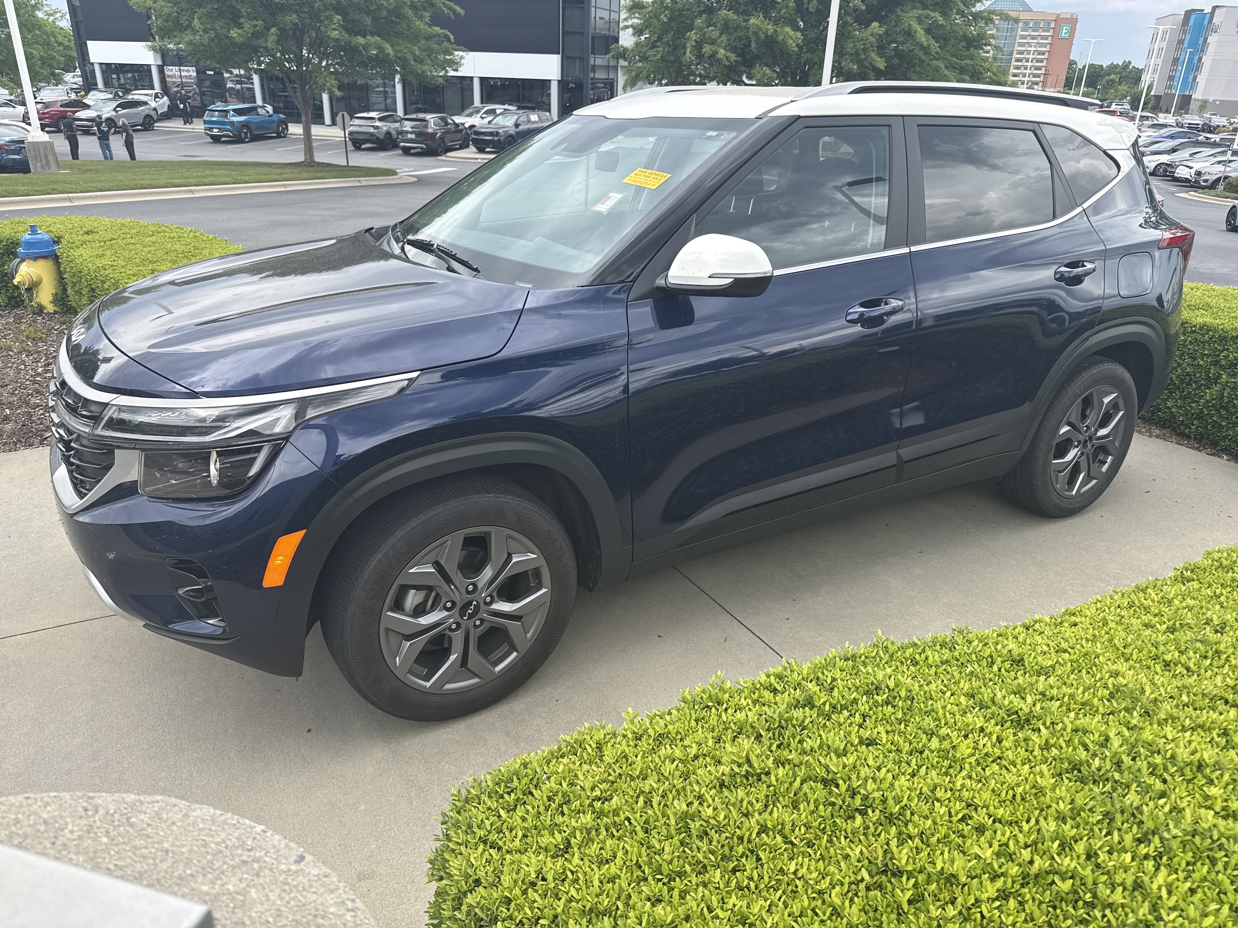 2024 Kia Seltos S photo 5