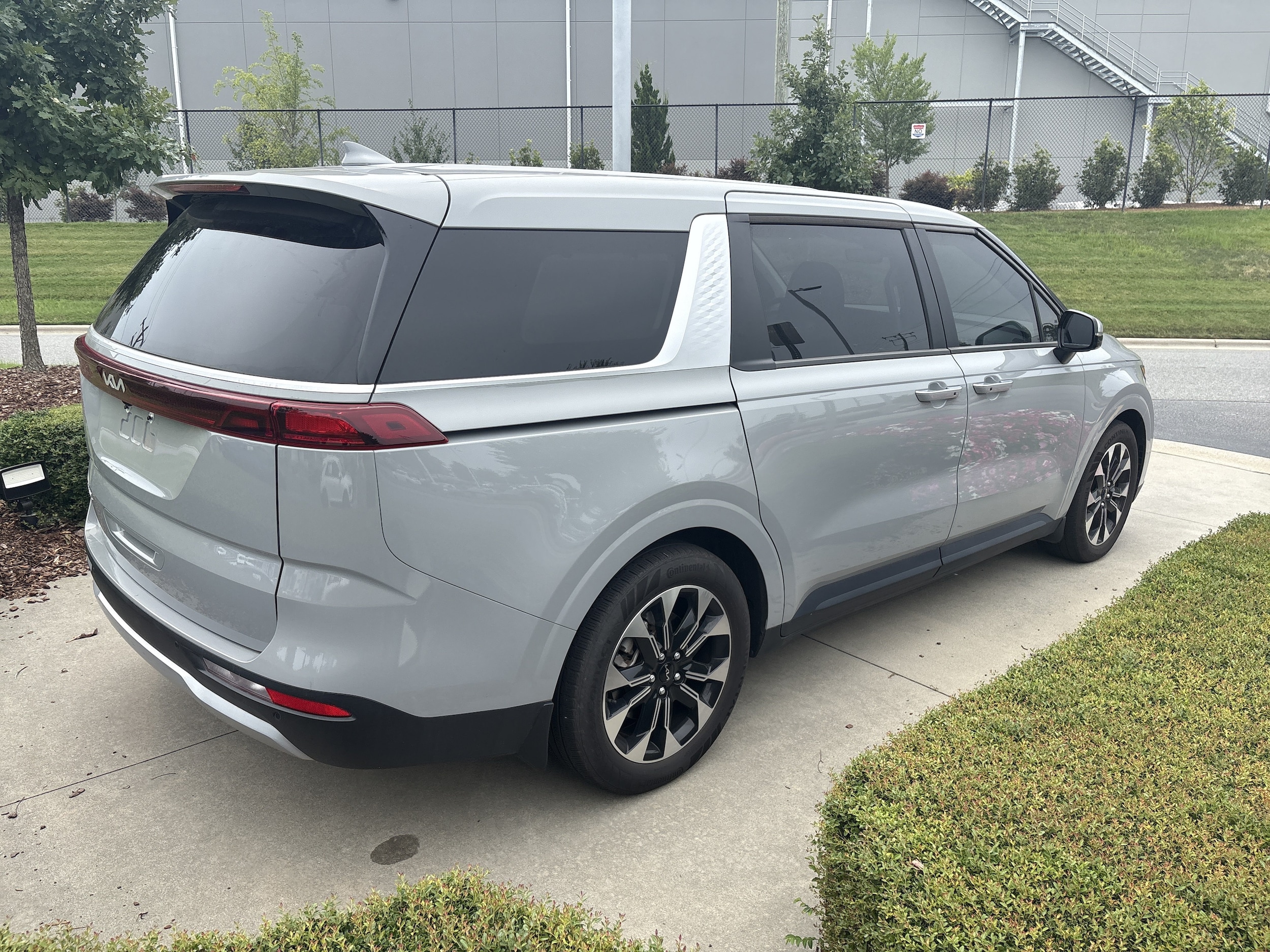 Kia Carnival EX