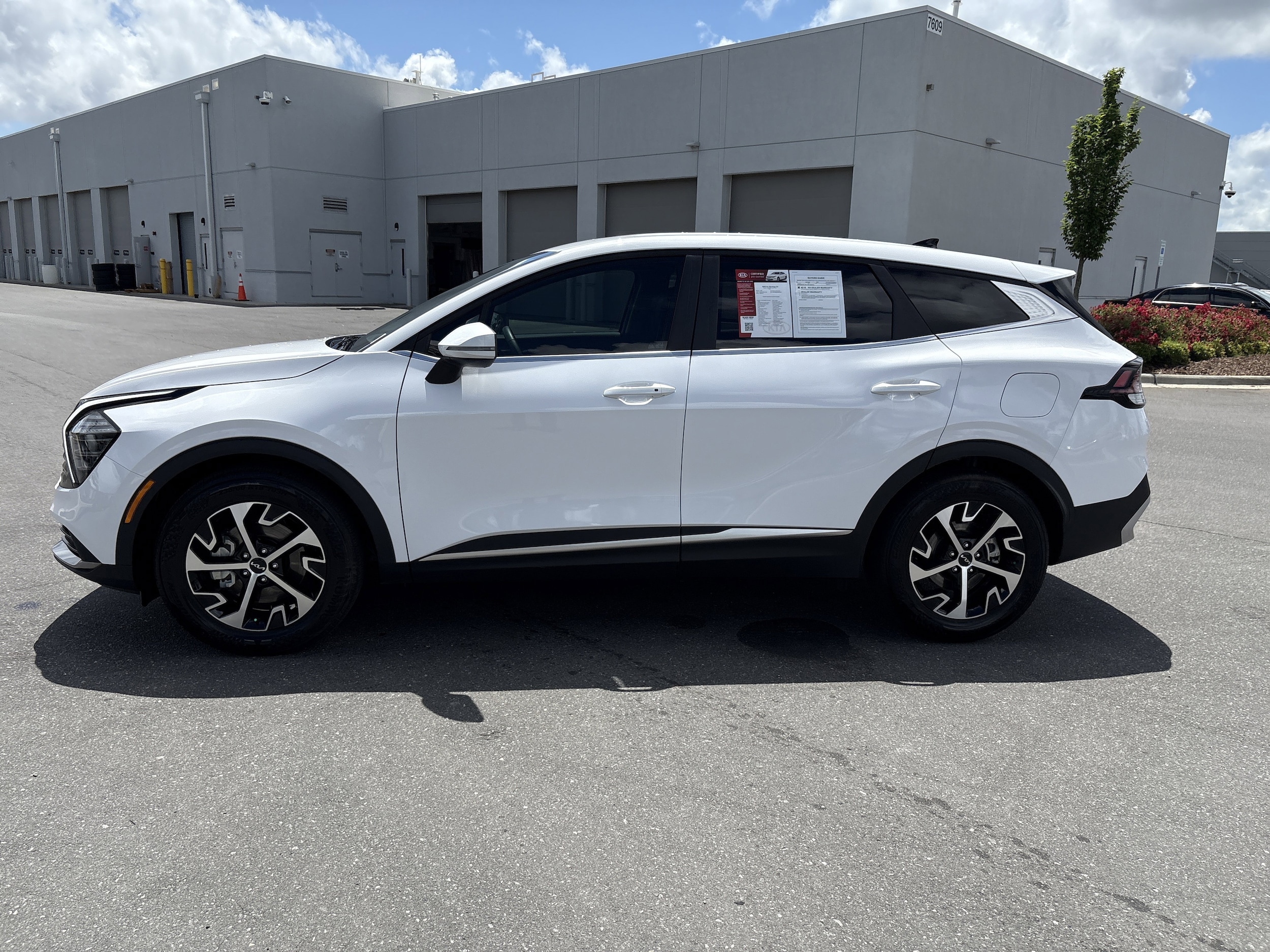 2025 Kia Sportage EX photo 5