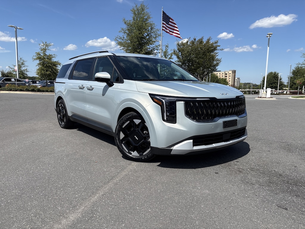 Certified 2025 Kia Carnival EX Minivan