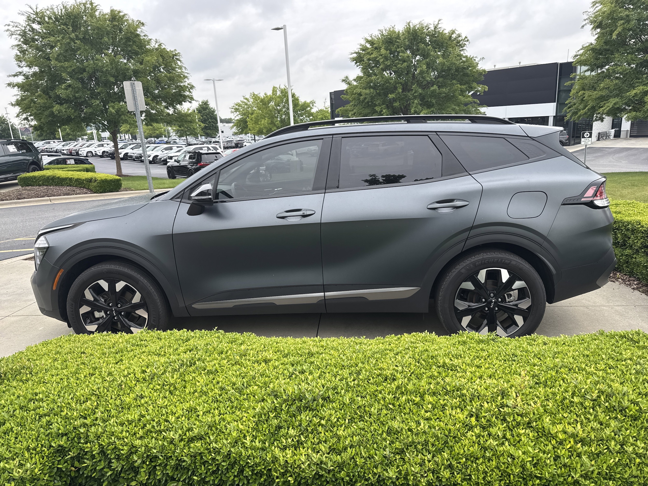 2024 Kia Sportage Plug-In Hybrid X-Line photo 6