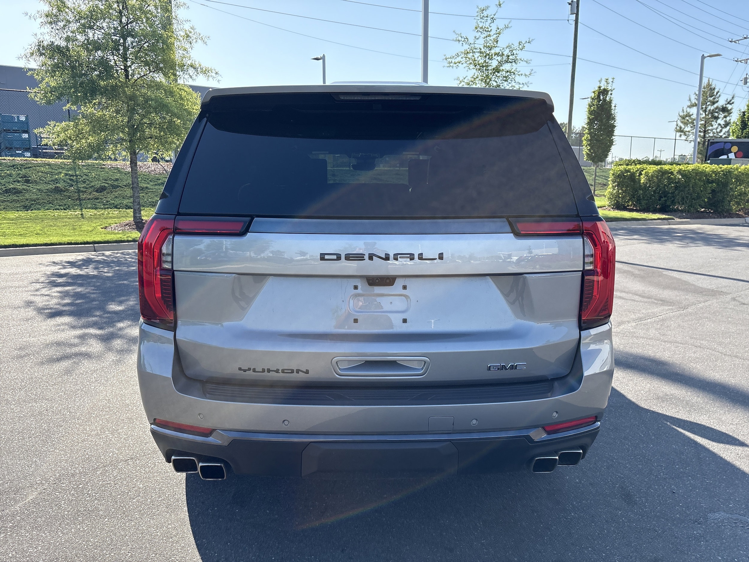 2026 GMC Yukon Denali Ultimate photo 6