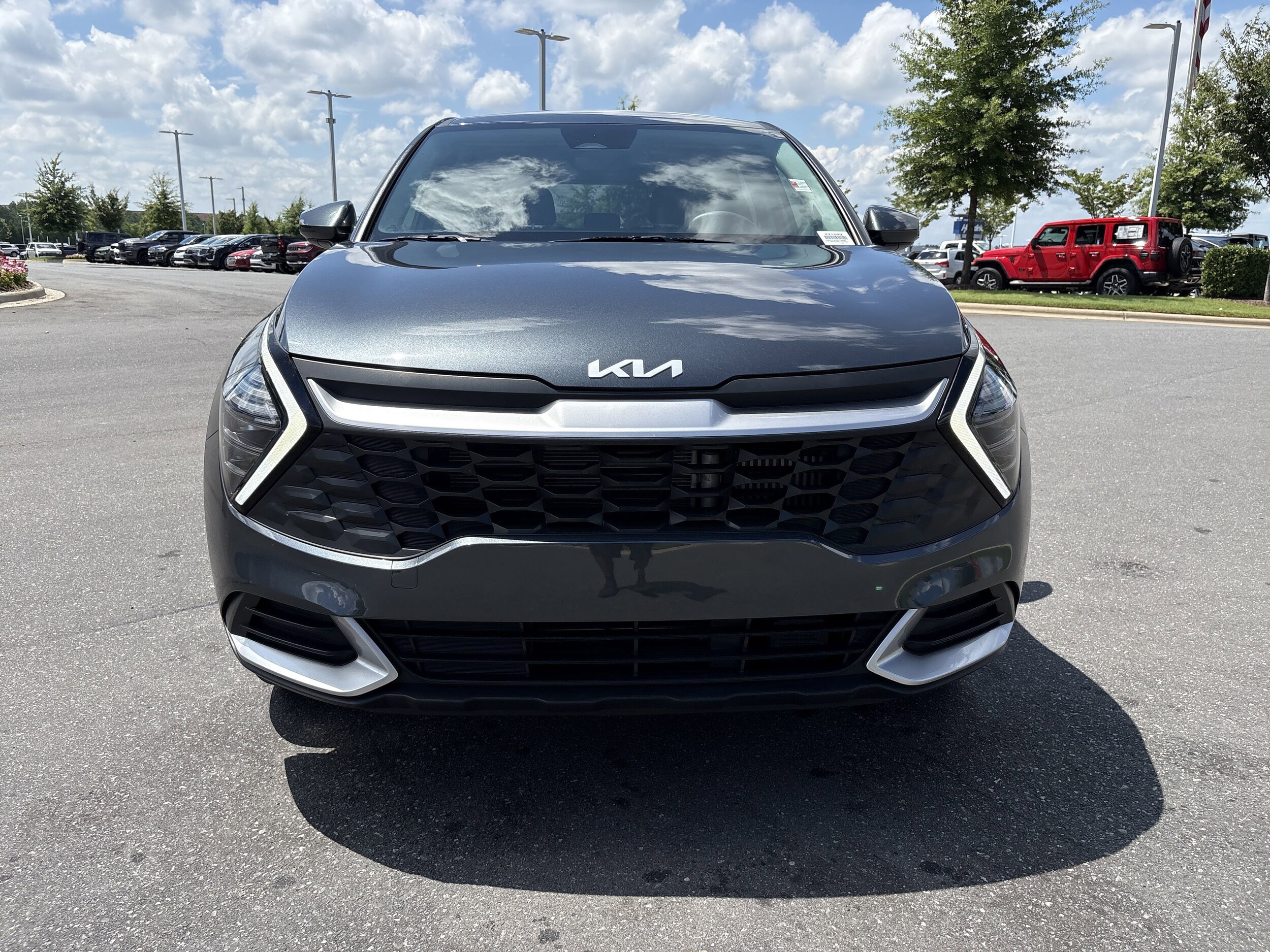2024 Kia Sportage Hybrid LX photo 2